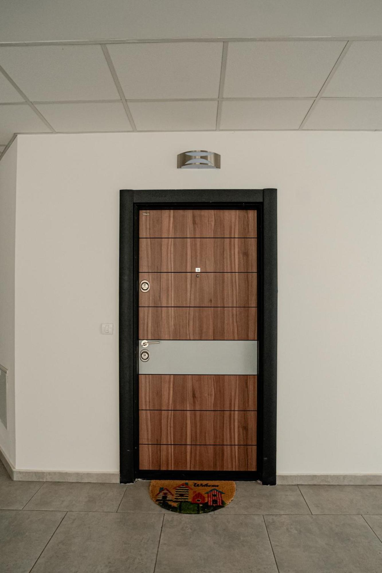 City Center Apartment Ohrid Luaran gambar